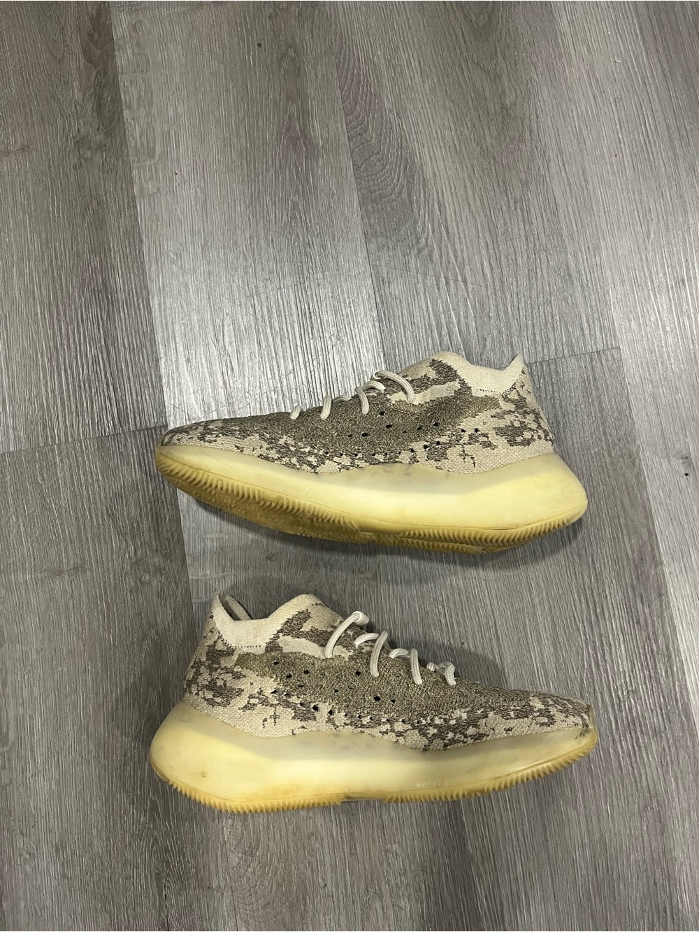 Yeezy (YZY) 380 “Pyrite” - Picture 5 of 7